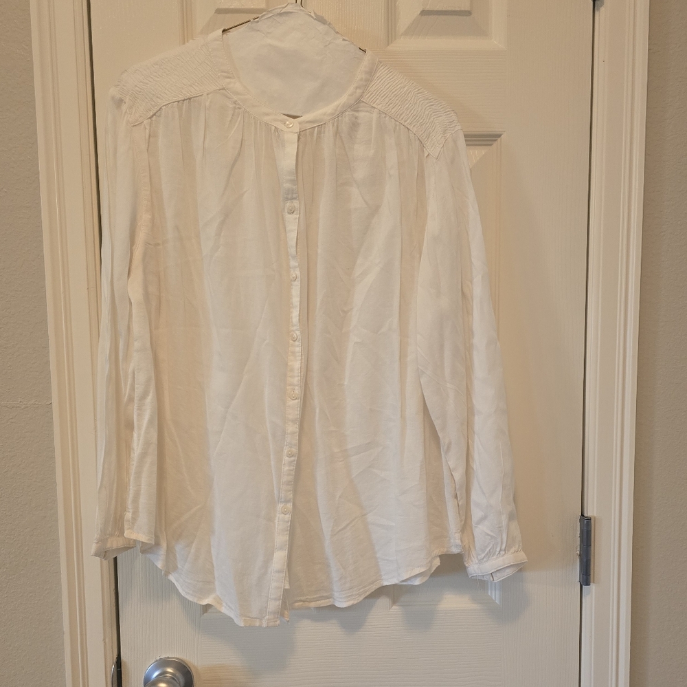 OLD NAVY LIGHT OFF WHITE LONG SLEEVE BUTTON DOWN BLOUSE TOP SHIRT SIZE S SMALL